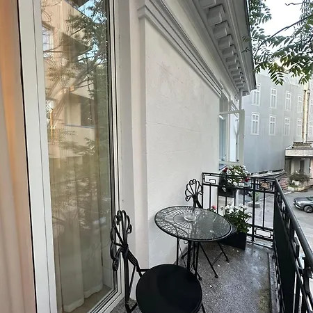 House4you - Praporgescu 4*